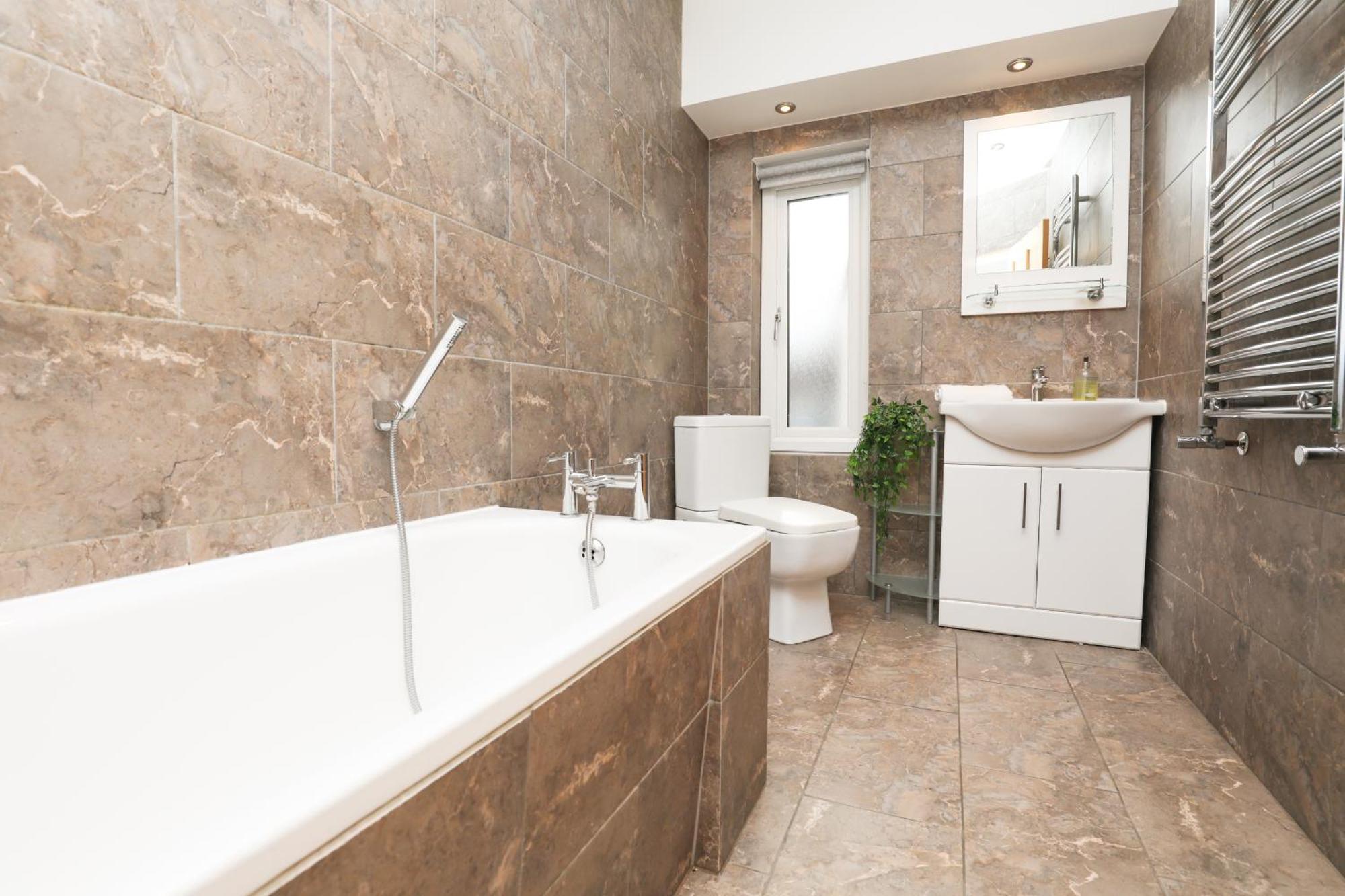 Anfield Luxe Retreat - Stylish Stay With Parking - Steps From Stadium - Short Drive To City Centre Liverpool Exterior foto