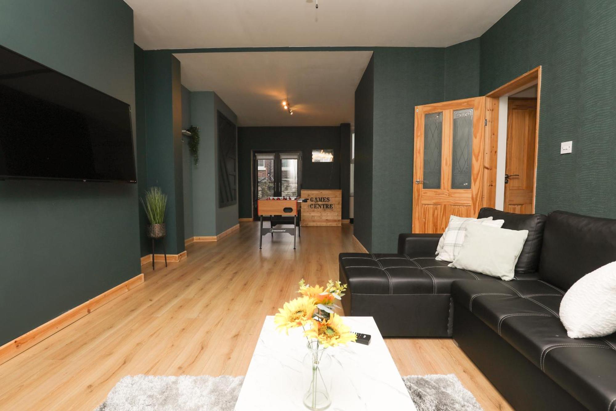 Anfield Luxe Retreat - Stylish Stay With Parking - Steps From Stadium - Short Drive To City Centre Liverpool Exterior foto